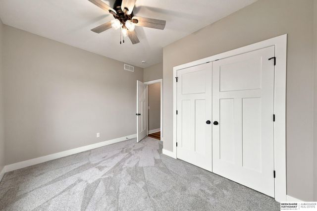 9520 Delano Drive, Lincoln, NE 68516