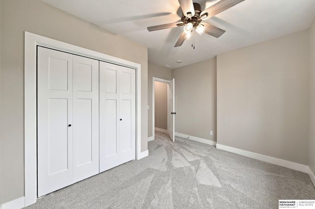 9520 Delano Drive, Lincoln, NE 68516