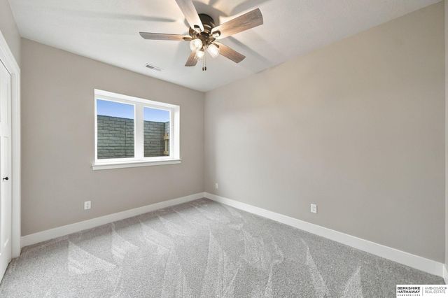 9520 Delano Drive, Lincoln, NE 68516