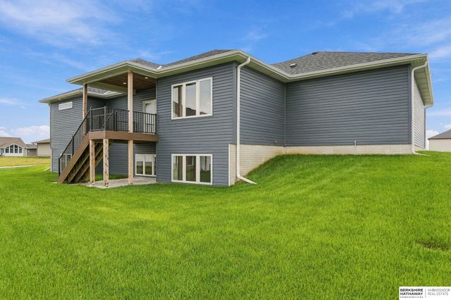 9520 Delano Drive, Lincoln, NE 68516