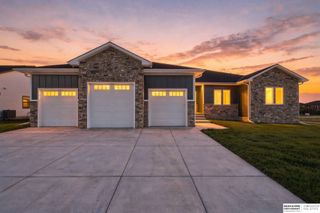 9520 Delano Drive, Lincoln, NE 68516