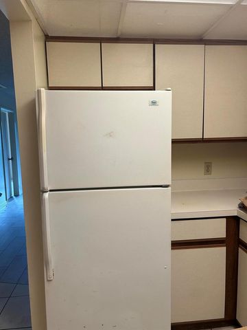 617 Ixoria Avenue 15, Fort Pierce, FL 34982