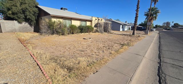 1719 N KADOTA Avenue, Casa Grande, AZ 85122