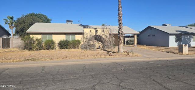 1719 N KADOTA Avenue, Casa Grande, AZ 85122
