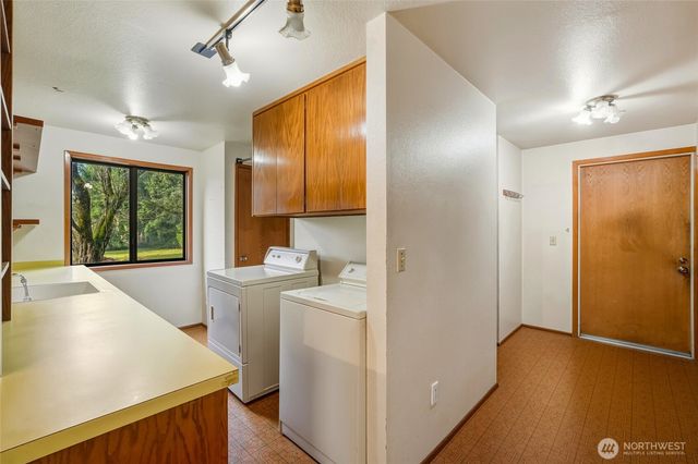 7172 Butler Hill Road, Burlington, WA 98233