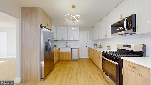 214 SCHOOL LN, Rio Grande, NJ 08242