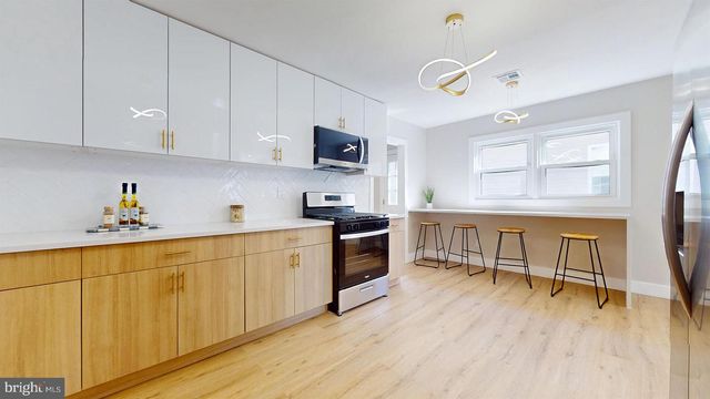 214 SCHOOL LN, Rio Grande, NJ 08242