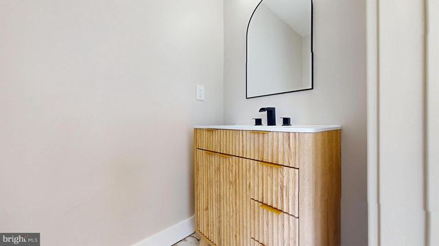 214 SCHOOL LN, Rio Grande, NJ 08242