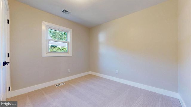 214 SCHOOL LN, Rio Grande, NJ 08242
