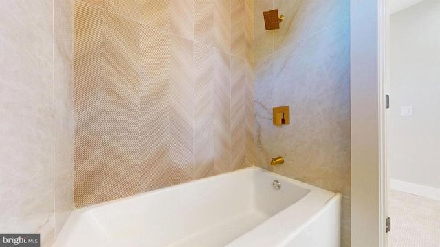 214 SCHOOL LN, Rio Grande, NJ 08242
