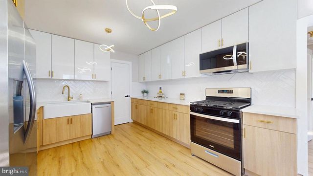 214 SCHOOL LN, Rio Grande, NJ 08242