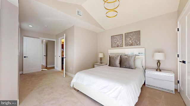 214 SCHOOL LN, Rio Grande, NJ 08242