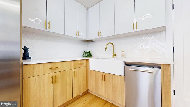 214 SCHOOL LN, Rio Grande, NJ 08242