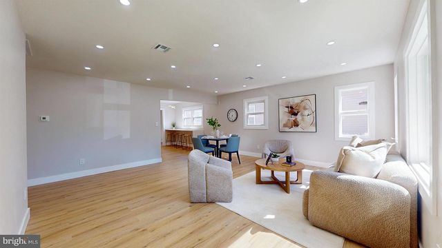 214 SCHOOL LN, Rio Grande, NJ 08242