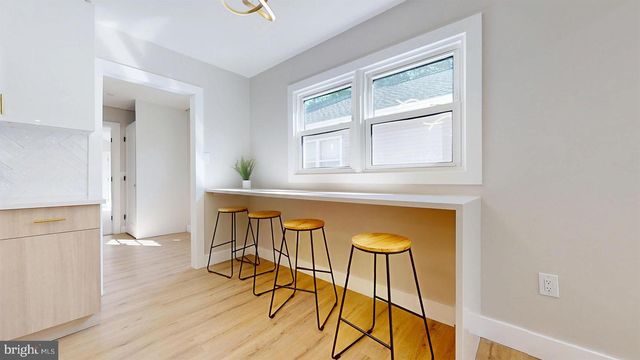 214 SCHOOL LN, Rio Grande, NJ 08242