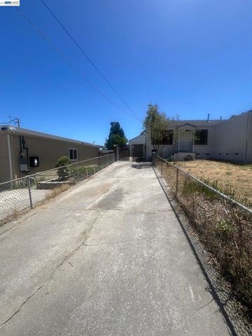 5152 Hilltop Dr, El Sobrante, CA 94803