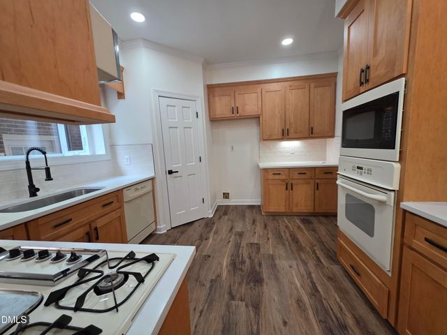 205 Coventry Lane, Cary, NC 27511