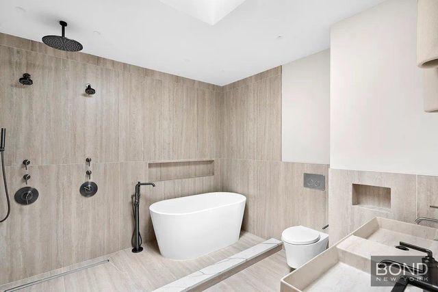 1137 Park Place, New York City, NY 11213