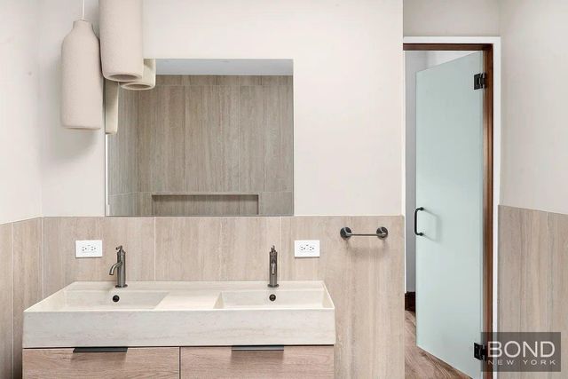 1137 Park Place, New York City, NY 11213