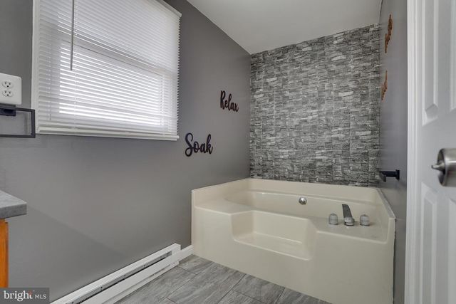 375 CAROLLE ST, Greencastle, PA 17225