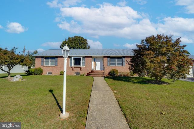 375 CAROLLE ST, Greencastle, PA 17225