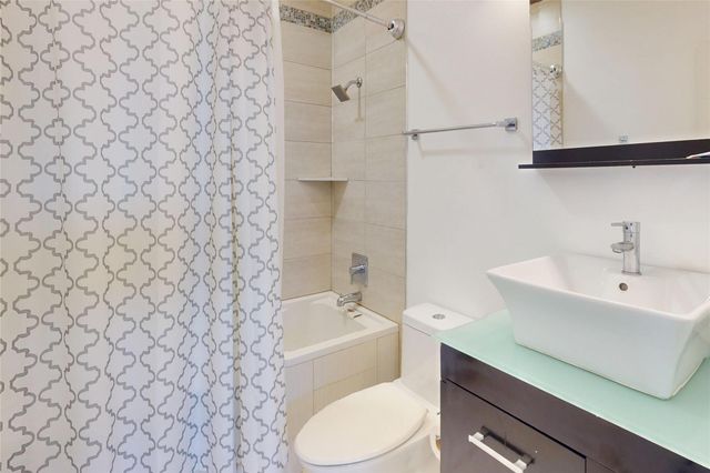 2023 Rosedale Street, Houston, TX 77004