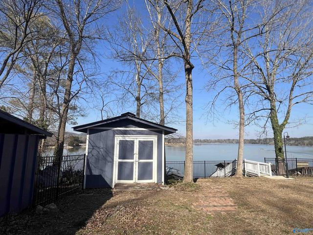 3780 East Chattooga Drive, Cedar Bluff, AL 35959