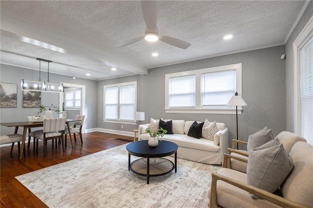 1433 S Ralston Avenue, Independence, MO 64052