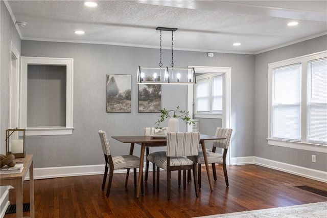 1433 S Ralston Avenue, Independence, MO 64052