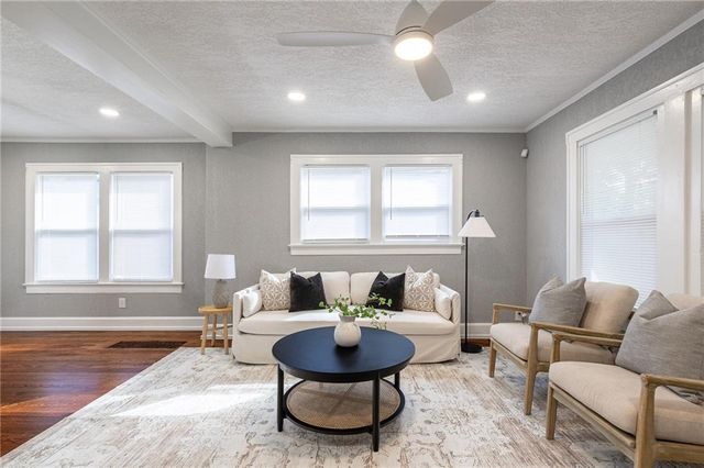 1433 S Ralston Avenue, Independence, MO 64052