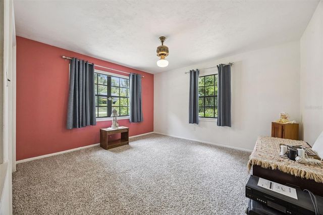 800 E LANSDOWNE AVENUE, Orange City, FL 32763