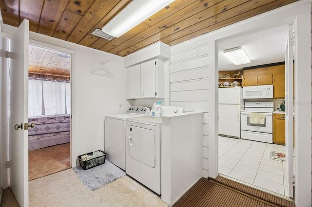 800 E LANSDOWNE AVENUE, Orange City, FL 32763