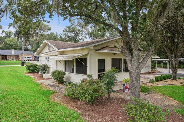 800 E LANSDOWNE AVENUE, Orange City, FL 32763