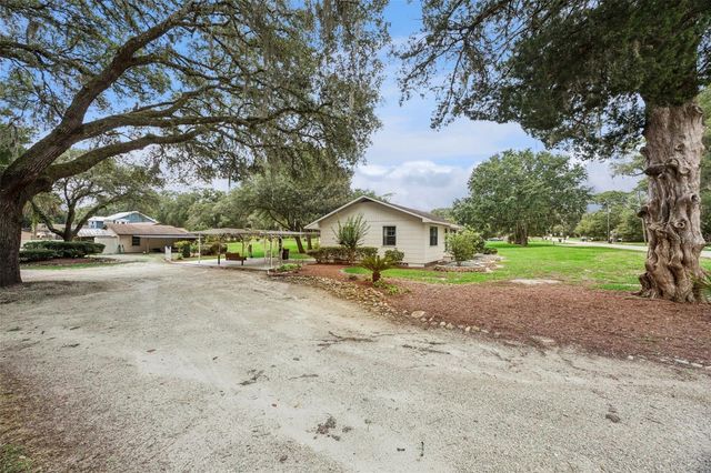 800 E LANSDOWNE AVENUE, Orange City, FL 32763