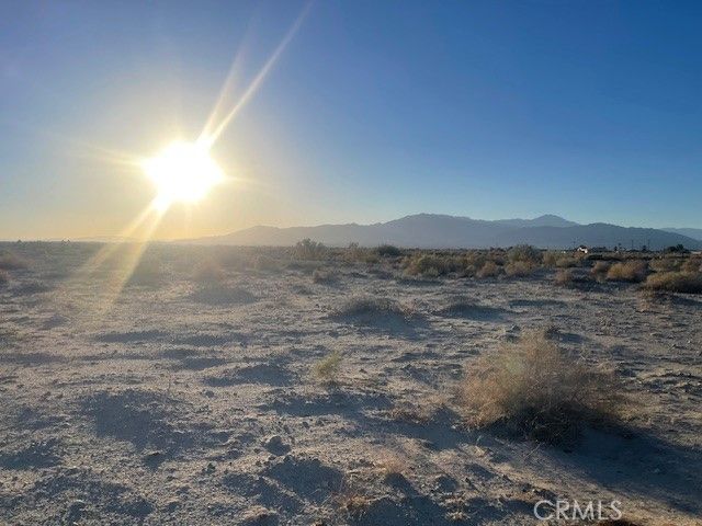 2678 Sea Port Avenue, Thermal, CA 92274