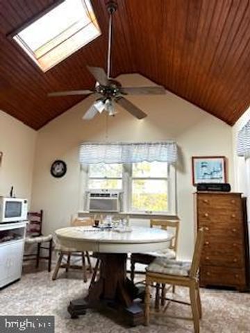 3 E KING ST, Fenwick Island, DE 19944