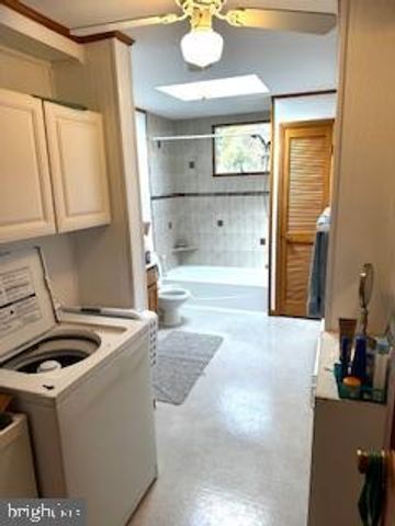 3 E KING ST, Fenwick Island, DE 19944