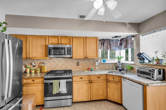 4303 Norma Place 4303, Toms River, NJ 08755