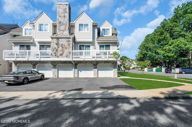 4303 Norma Place 4303, Toms River, NJ 08755