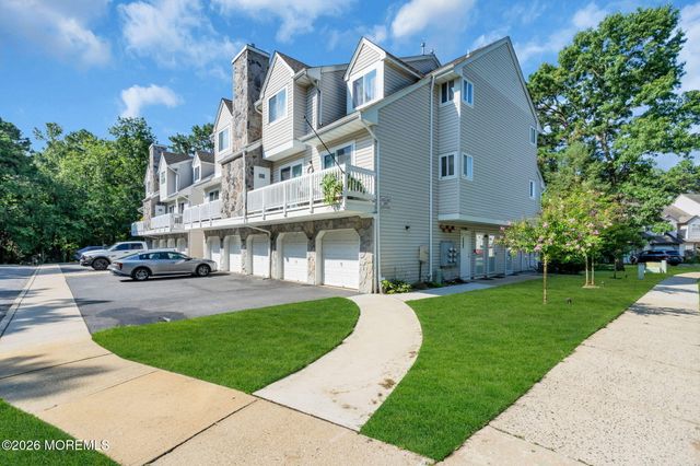 4303 Norma Place 4303, Toms River, NJ 08755