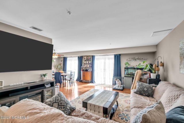 4303 Norma Place 4303, Toms River, NJ 08755