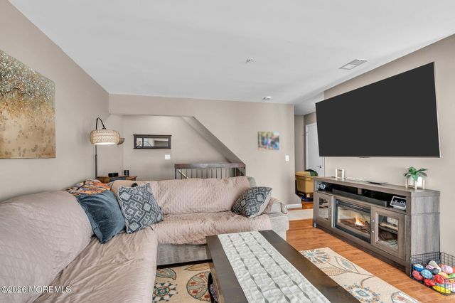 4303 Norma Place 4303, Toms River, NJ 08755