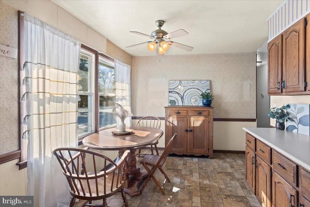 962 W AREBA AVE, Hershey, PA 17033