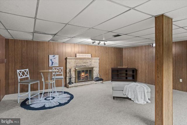 962 W AREBA AVE, Hershey, PA 17033