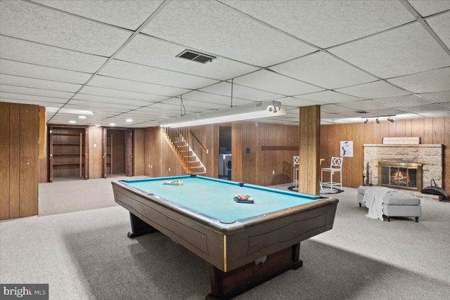 962 W AREBA AVE, Hershey, PA 17033