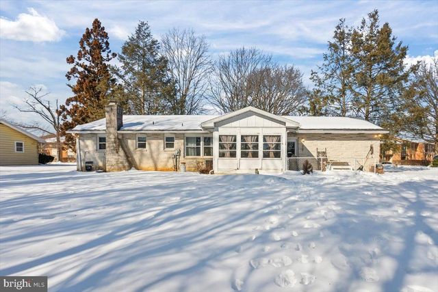 962 W AREBA AVE, Hershey, PA 17033