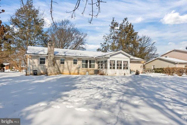 962 W AREBA AVE, Hershey, PA 17033