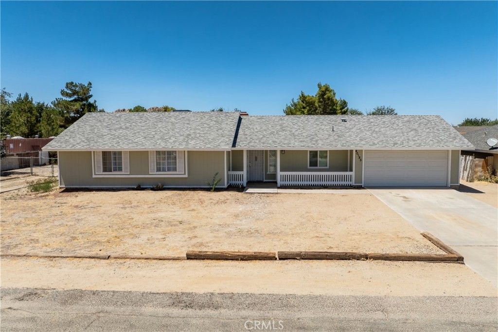 Image 1 of property listing at 40185 179th Street East, Palmdale, CA 93591
