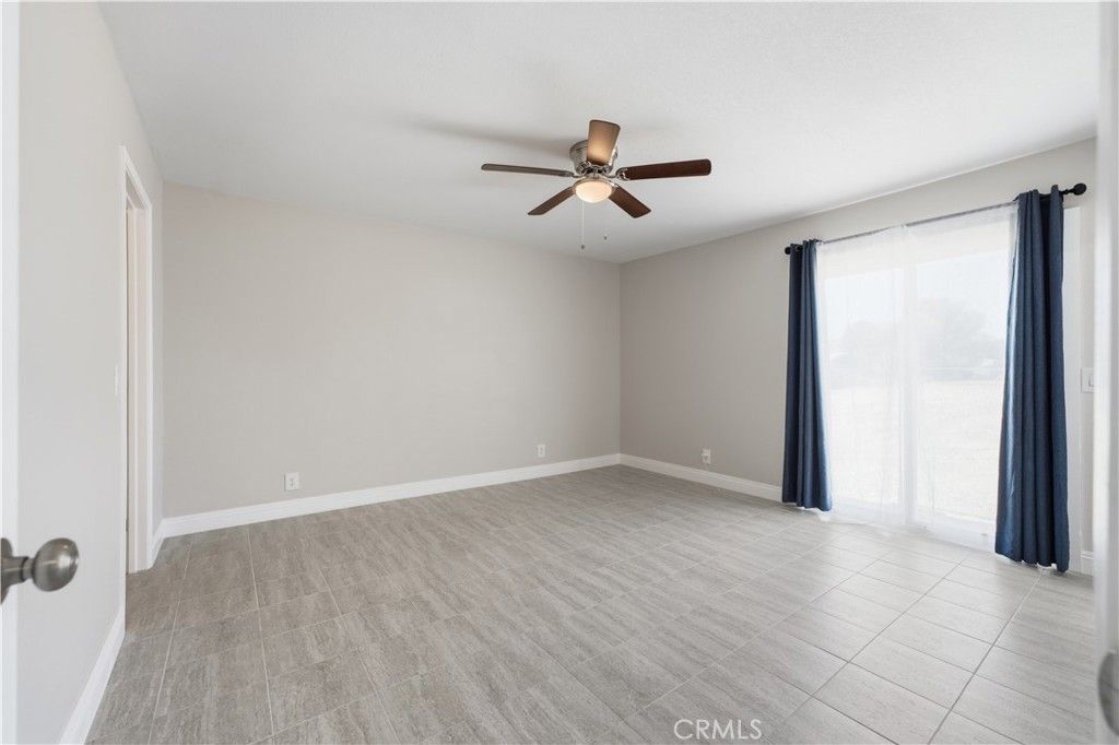 Image 15 of property listing at 40185 179th Street East, Palmdale, CA 93591