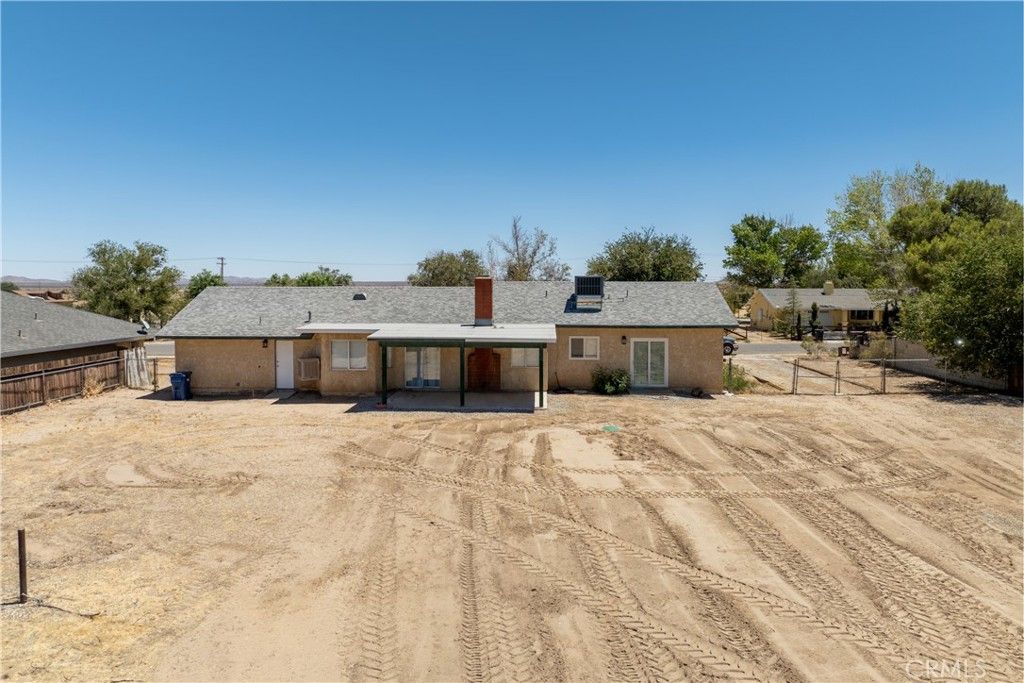 Image 18 of property listing at 40185 179th Street East, Palmdale, CA 93591
